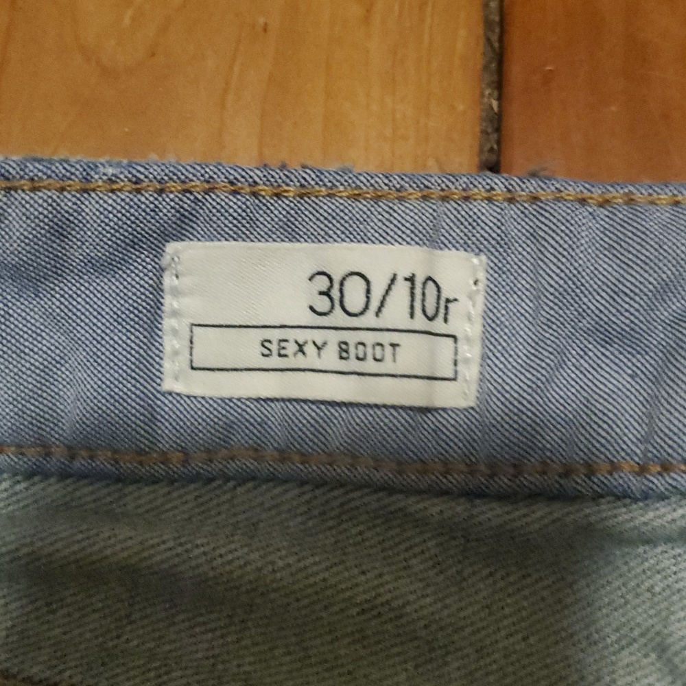 GAP Light Blue Flare Jeans - Women Artist Theme Sexy Boot - Picture 3 of 12